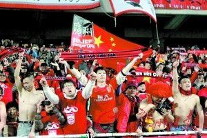 调教室虐调教h打开腿夹乳夹